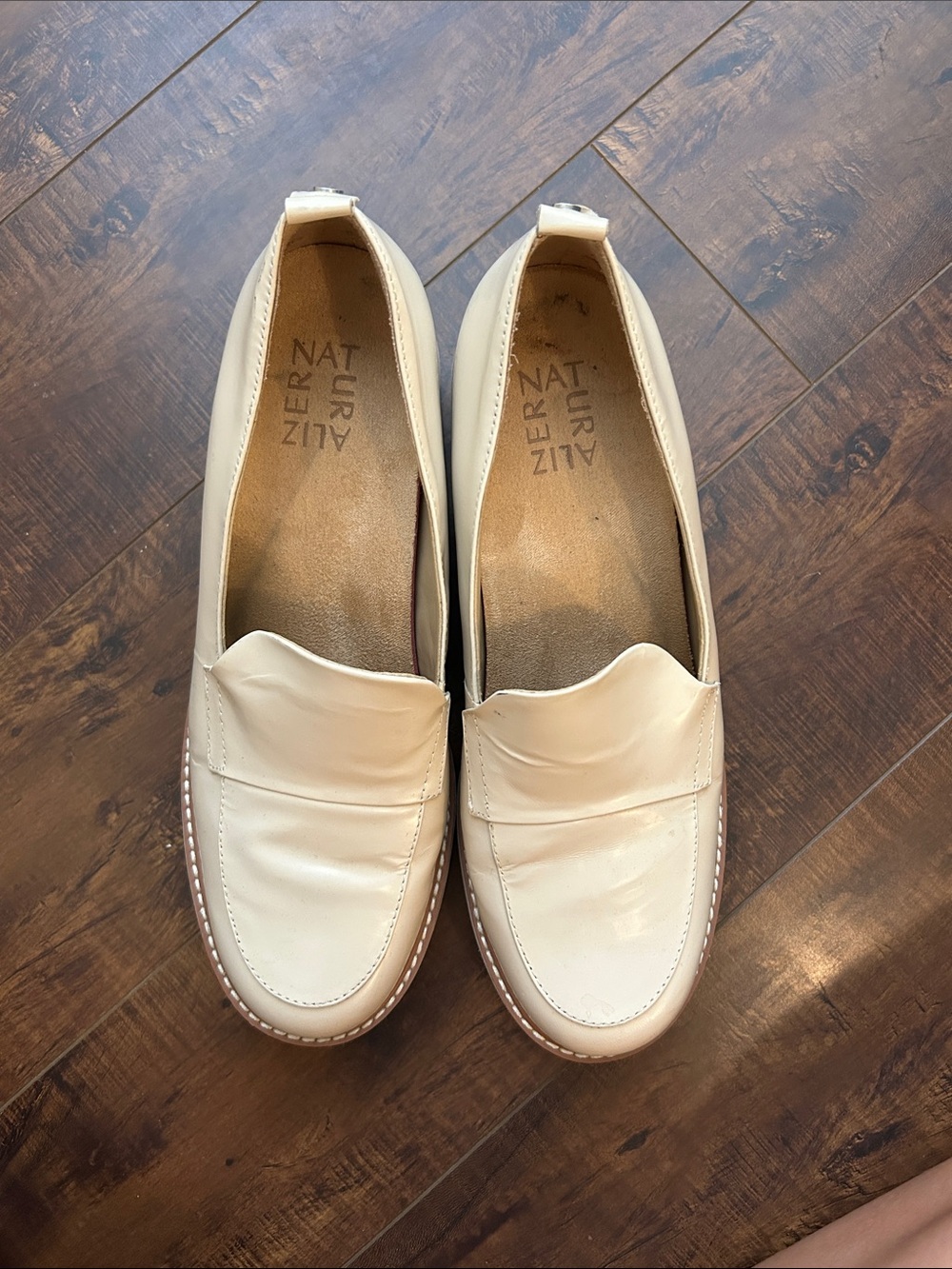 Naturalizer Women's Cream Leather Penny Loafers